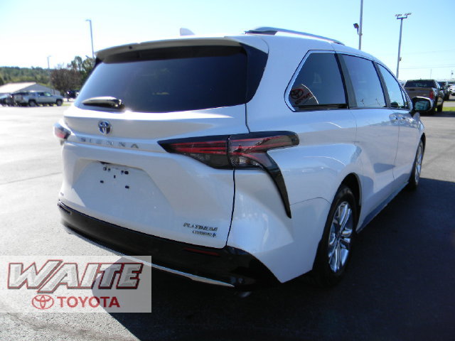 Certified 2024 Toyota Sienna Platinum AWD/4WD image 2