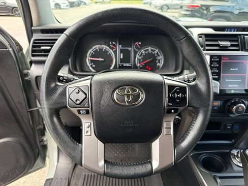 Used 2022 Toyota 4Runner TRD Sport w/ Technology Package AWD/4WD image 15