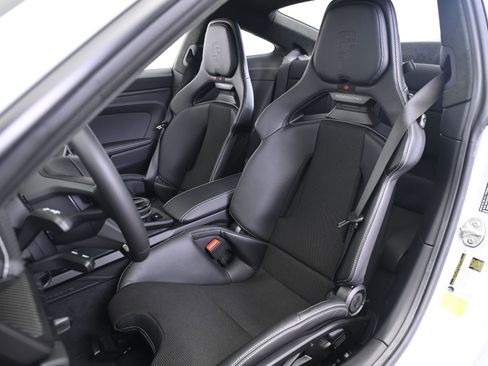 Used 2025 Porsche 911 GT3 image 5