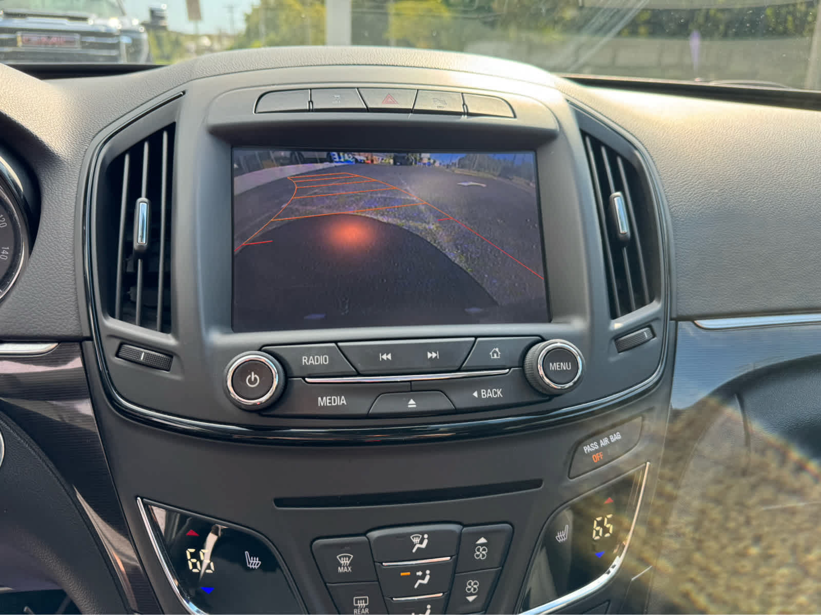 Used 2014 Buick Regal Premium FWD image 18