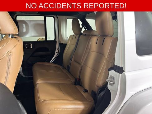 Used 2023 Jeep Wrangler Unlimited Sahara w/ Cold Weather Group AWD/4WD image 13