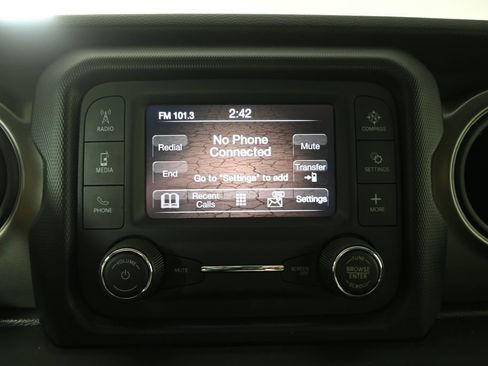 Used 2021 Jeep Gladiator Sport w/ Trailer Tow Package image 26