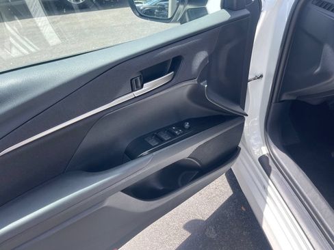 Used 2025 Toyota Camry LE FWD image 10