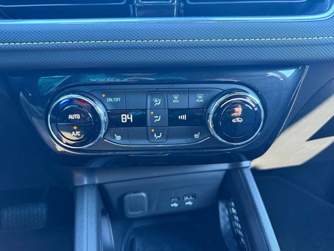 Used 2025 Chevrolet TrailBlazer ACTIV w/ Convenience Package image 35