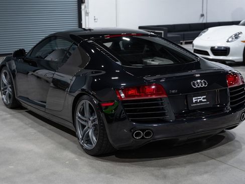 Used 2012 Audi R8 V8 image 4