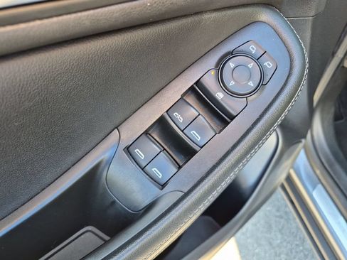Used 2021 Buick Encore GX Select AWD/4WD image 19