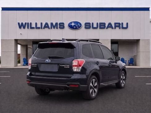 Used 2017 Subaru Forester 2.5i Premium AWD/4WD image 8