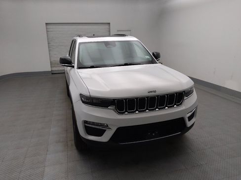 Used 2022 Jeep Grand Cherokee Limited AWD/4WD image 15