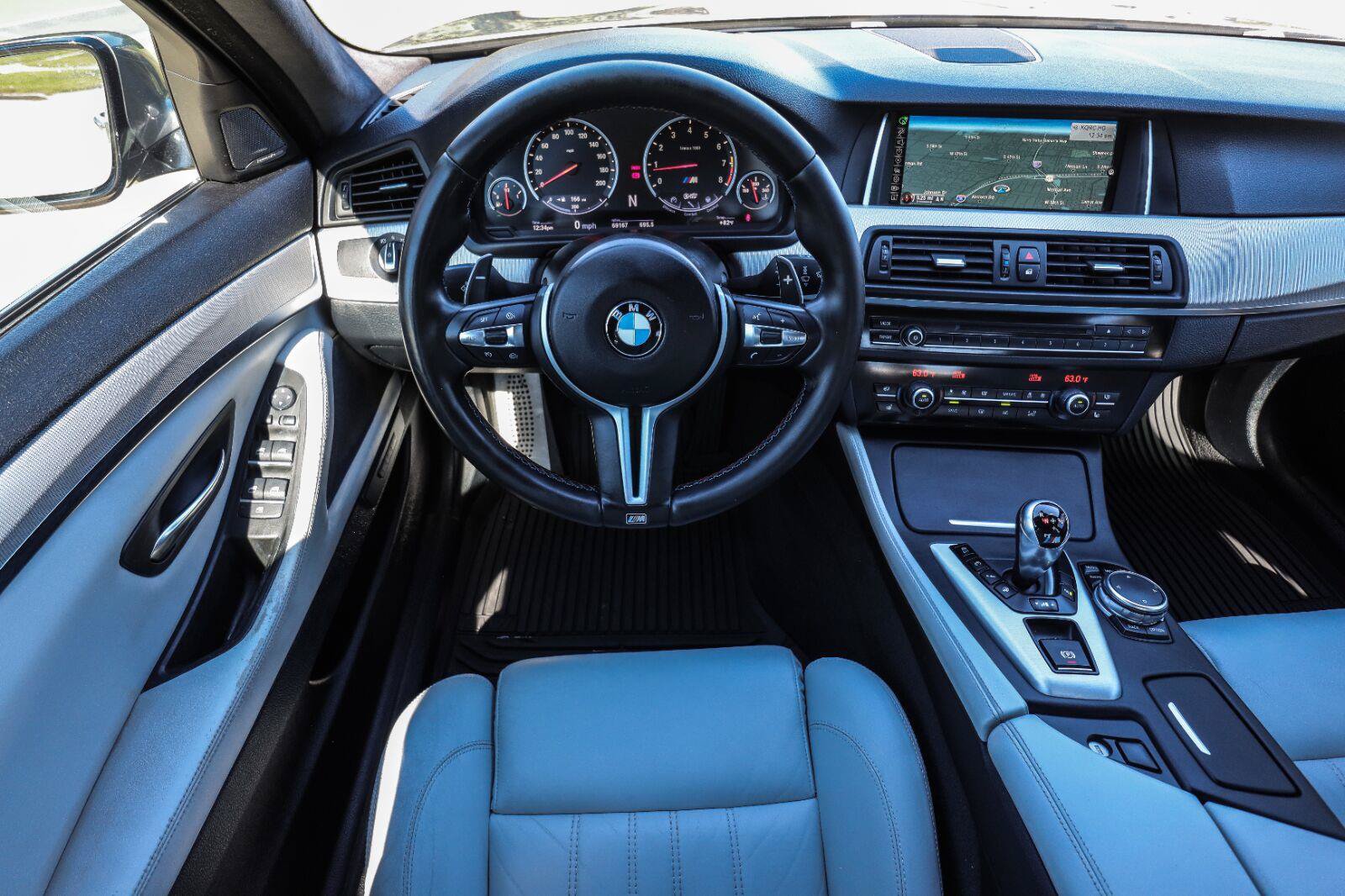 Used 2015 BMW M5 RWD image 24