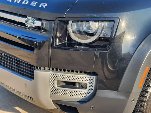 Certified 2022 Land Rover Defender 110 SE AWD/4WD image 9