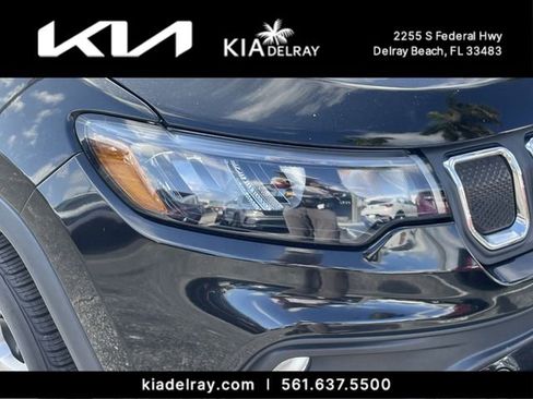 Used 2022 Jeep Compass Latitude w/ Sun and Sound Group image 6