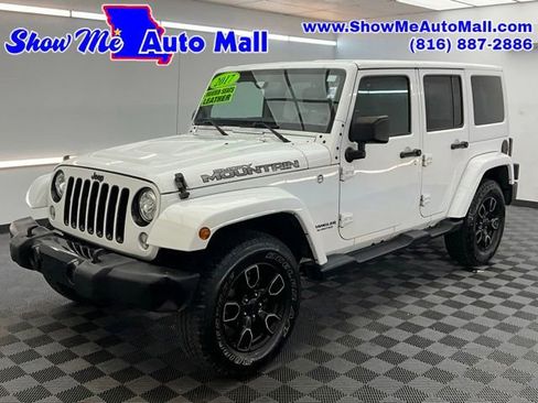 Used 2017 Jeep Wrangler Unlimited Sahara AWD/4WD image 1