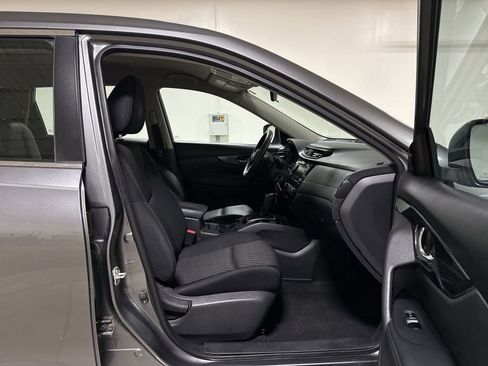 Used 2018 Nissan Rogue S AWD/4WD image 21