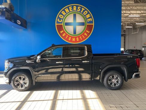 Certified 2024 GMC Sierra 1500 SLT image 16