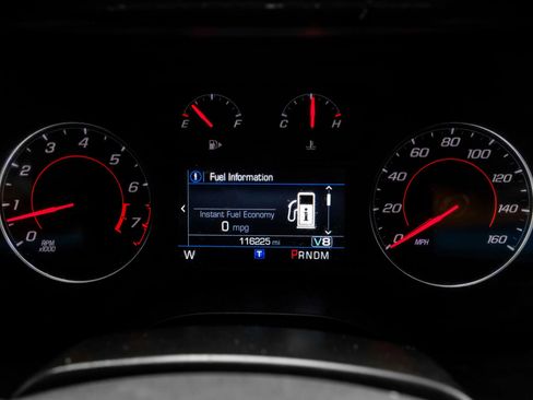 Used 2021 Chevrolet Camaro LT RWD image 19