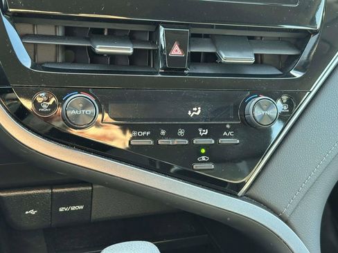 Used 2023 Toyota Camry LE image 27