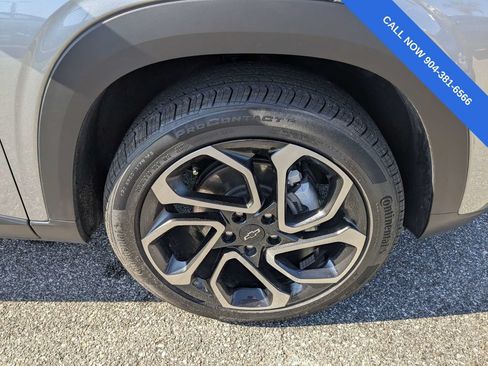 Used 2025 Chevrolet Trax RS w/ Sunroof Package FWD image 11