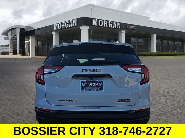 New 2024 GMC Terrain SLE w/ Driver Convenience Package FWD image 6