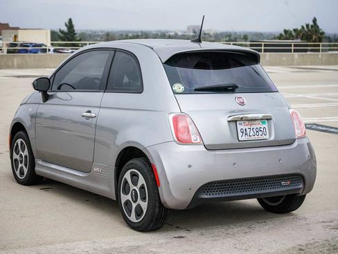Used 2018 FIAT 500 e image 2
