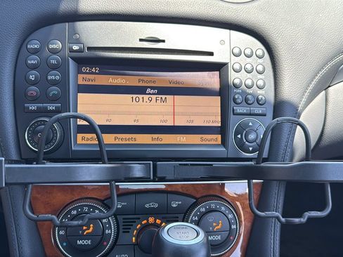 Used 2009 Mercedes-Benz SL 550 image 29