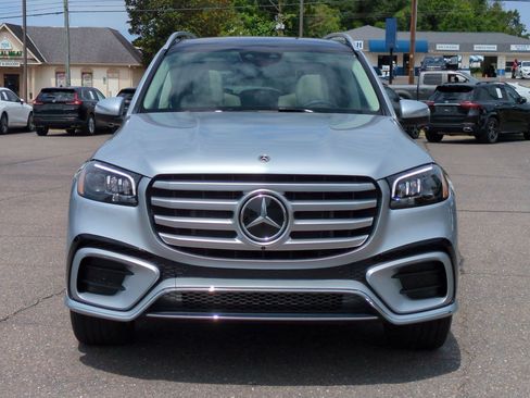 Certified 2026 Mercedes-Benz GLS 450 4MATIC image 8
