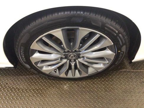 Used 2018 Acura RLX w/ Technology Package FWD image 26
