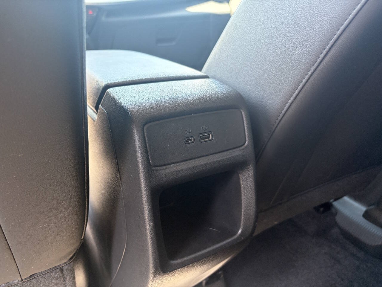 Used 2024 Chevrolet Trax LT FWD image 23
