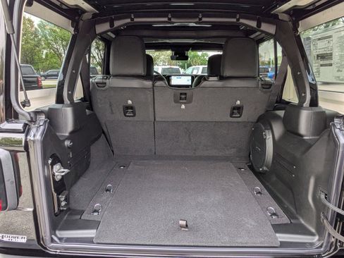 New 2025 Jeep Wrangler Unlimited Rubicon 392 image 14