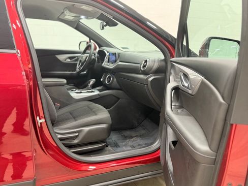 Used 2022 Chevrolet Blazer LT FWD image 26