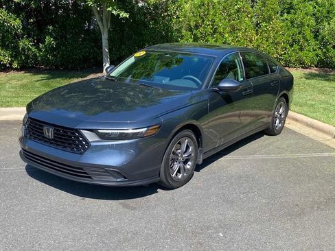 Used 2024 Honda Accord EX image 3