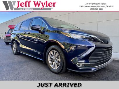 Used 2021 Toyota Sienna XLE