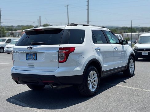 Used 2014 Ford Explorer XLT FWD image 4