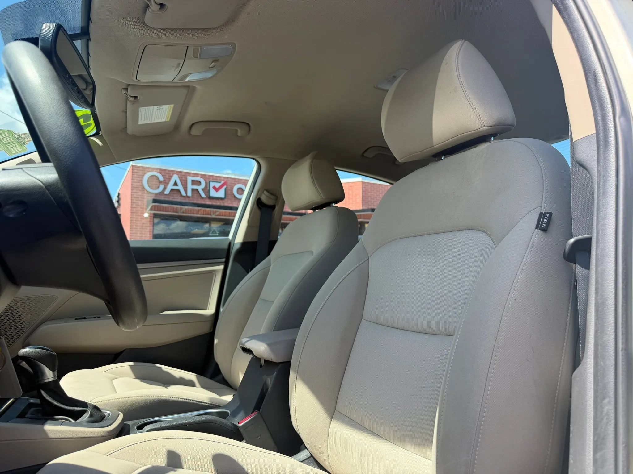 Used 2017 Hyundai Elantra SE FWD image 9