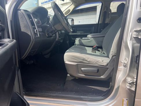 Used 2014 RAM 1500 Express AWD/4WD image 7