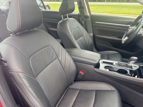 Used 2023 Nissan Altima 2.5 SR w/ SR Premium Package FWD image 47