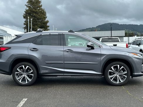 Used 2018 Lexus RX 450h AWD image 3
