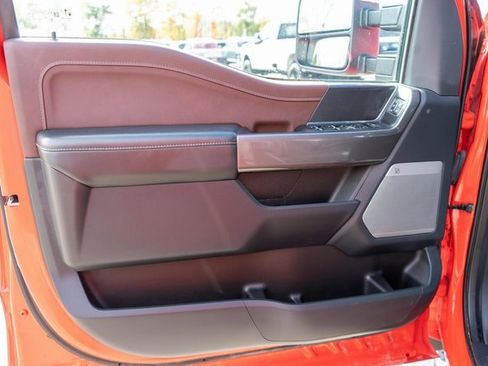 Used 2022 Ford F150 Lariat w/ Equipment Group 502A High image 17