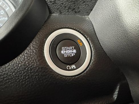 Used 2022 RAM 1500 Big Horn AWD/4WD image 17