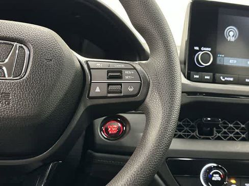 Certified 2025 Honda Accord LX image 18