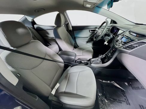 Used 2016 Hyundai Elantra SE FWD image 23