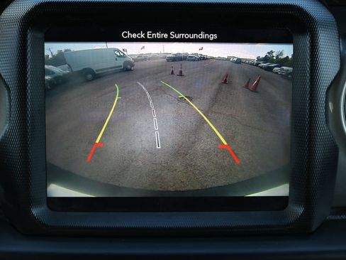 Used 2019 Jeep Wrangler Unlimited Sahara AWD/4WD image 25