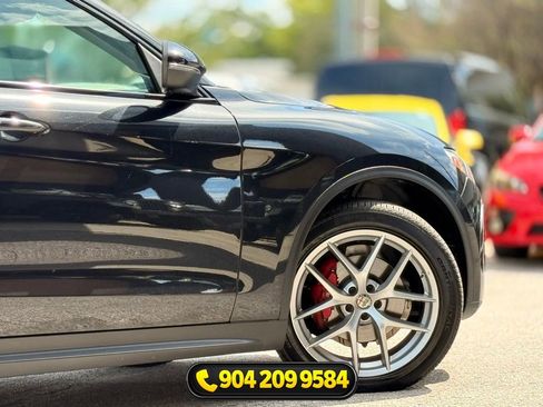 Used 2018 Alfa Romeo Stelvio Sport w/ Quick Order Package 22J Sport AWD/4WD image 8