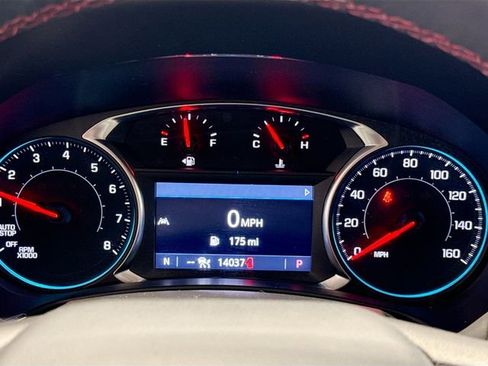 Used 2023 Chevrolet Equinox RS w/ RS Leather Package image 10