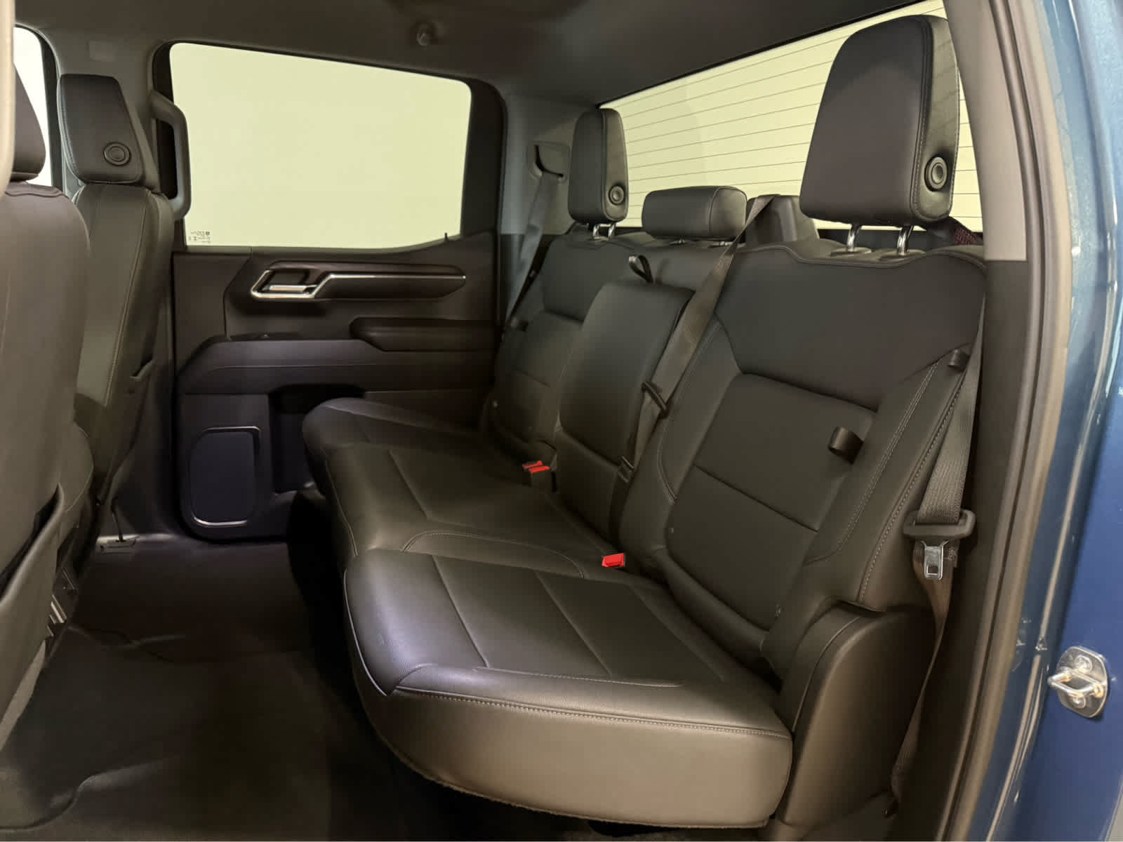 Used 2024 GMC Sierra 1500 SLT AWD/4WD image 15