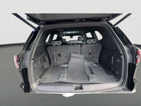 Used 2024 GMC Acadia AT4 w/ Super Cruise Package image 12