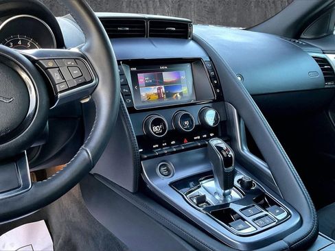 Used 2018 Jaguar F-TYPE Convertible image 8