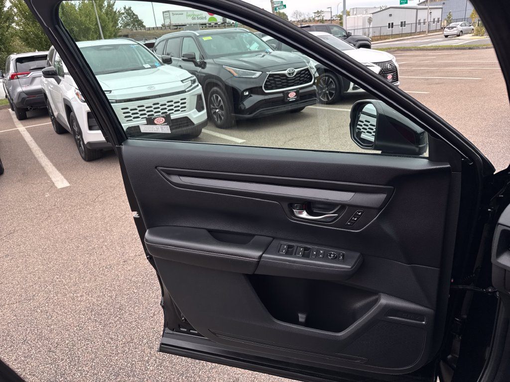 Used 2025 Honda CR-V Sport-L image 33