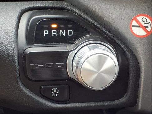 Used 2024 RAM 1500 Laramie RWD image 15