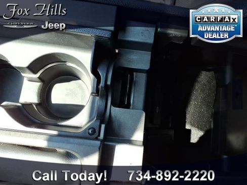 Used 2010 Ford Mustang Premium RWD image 21