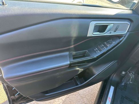Used 2022 Ford Explorer ST-Line image 16